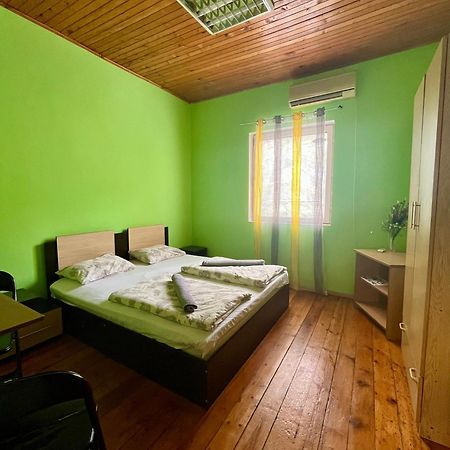 Elegance On A Budget - Rooms For Rent In Sofia Center Exteriér fotografie