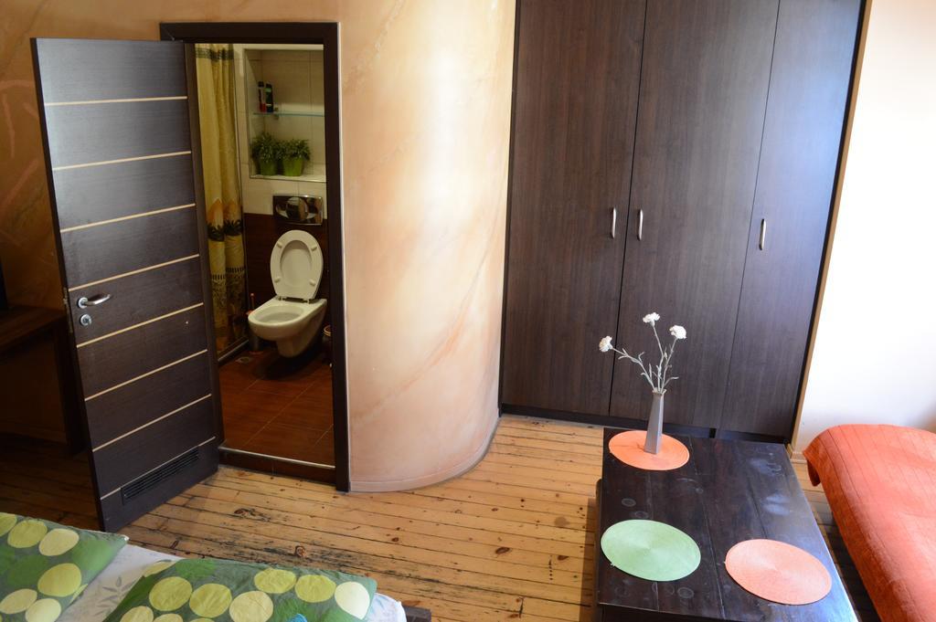 Elegance On A Budget - Rooms For Rent In Sofia Center Exteriér fotografie