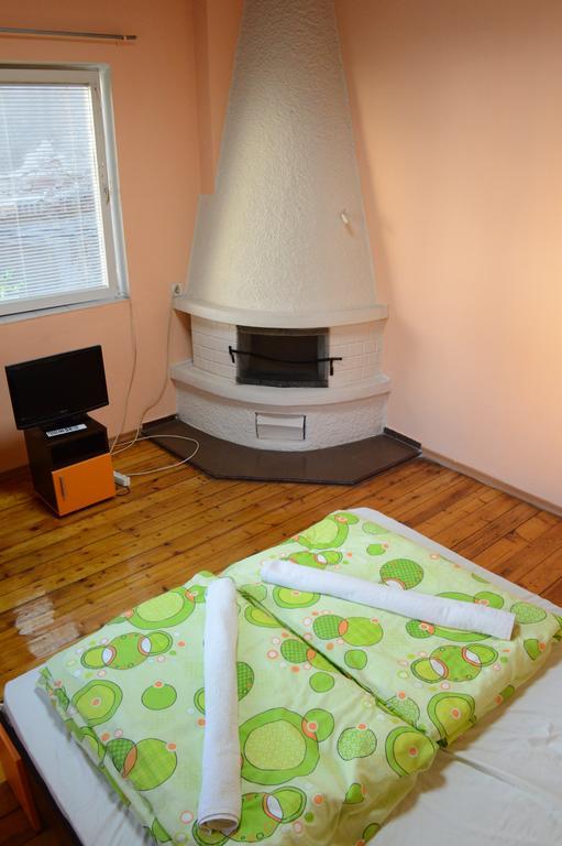Elegance On A Budget - Rooms For Rent In Sofia Center Exteriér fotografie