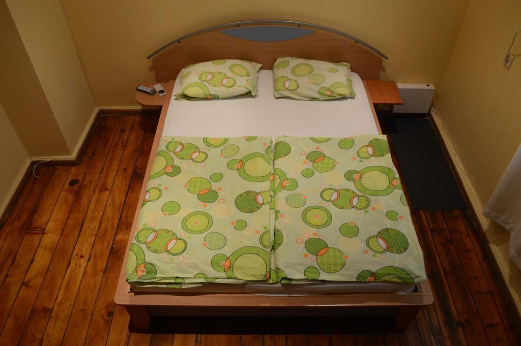 Elegance On A Budget - Rooms For Rent In Sofia Center Exteriér fotografie