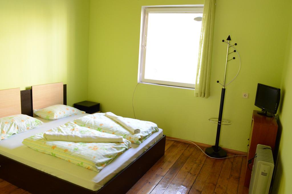 Elegance On A Budget - Rooms For Rent In Sofia Center Exteriér fotografie