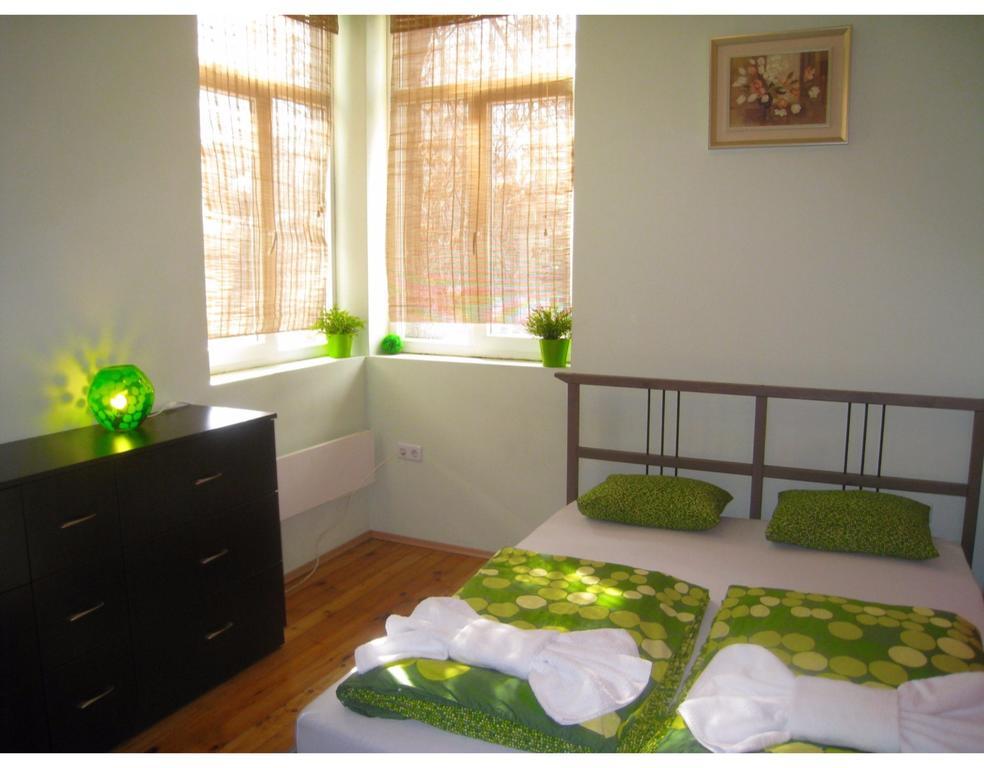 Elegance On A Budget - Rooms For Rent In Sofia Center Exteriér fotografie