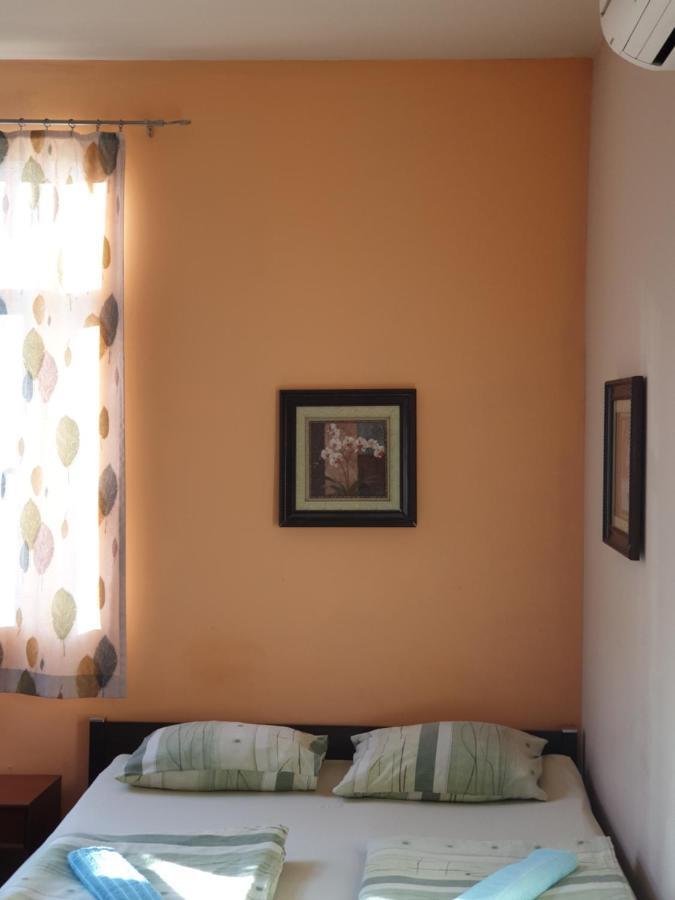 Elegance On A Budget - Rooms For Rent In Sofia Center Exteriér fotografie